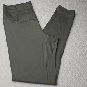 733 NWT Gymshark Everyday V Waistband Leggings Size Large Color CORE OLIVE